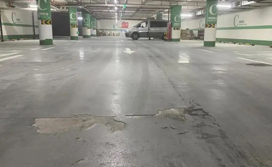 停車庫地坪破損修復前.jpg